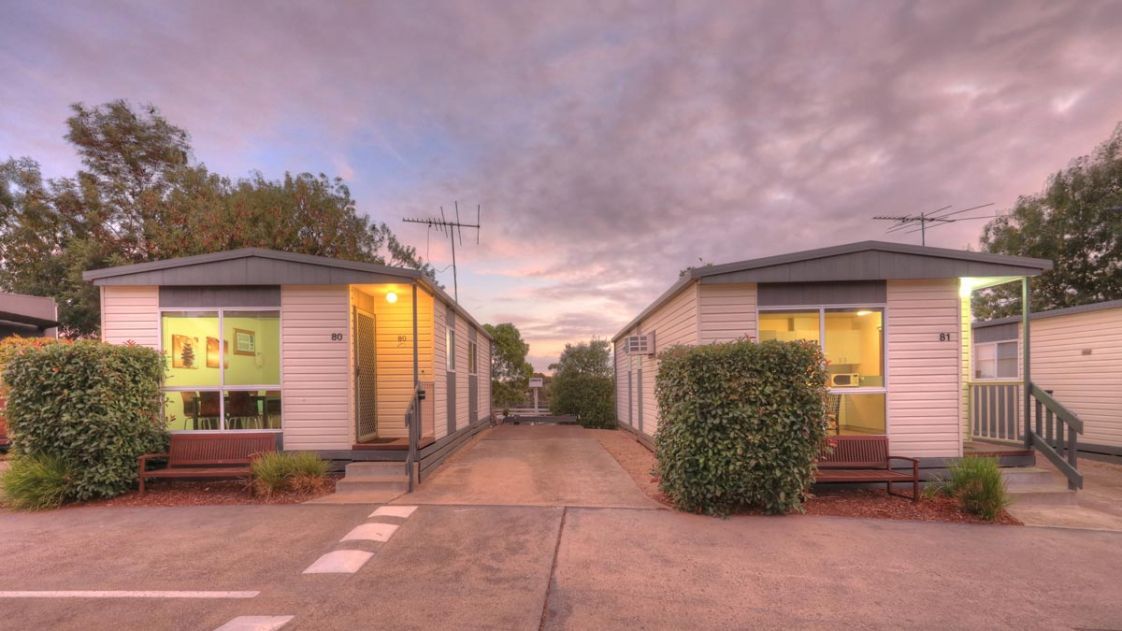 Airport Tourist Village Basic 2 Bedroom Family Cabin