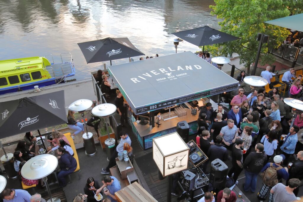 Australian bar on the water. 7 Best Places to Watch the AFL Finals in Melbourne