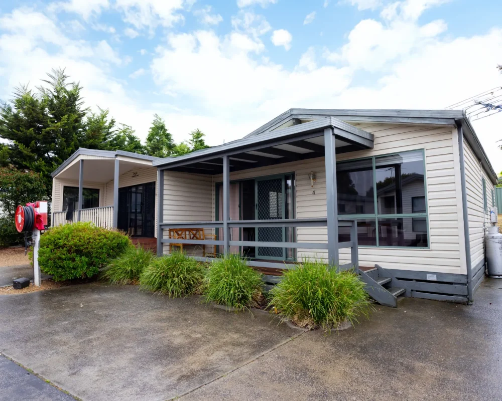 3 bedroom deluxe cabin - Airport Tourist Village Tullamarine (November 25th, 2024) 84
