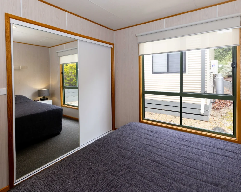 3 bedroom deluxe cabin - Airport Tourist Village Tullamarine (November 25th, 2024) 93